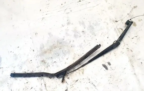 Jeep Grand Cherokee (WK) Front wiper blade arm