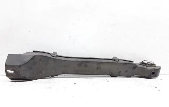 Rear control arm