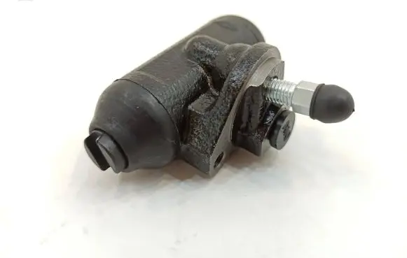 Aixam Crossline Rear brake cylinder 641BF024