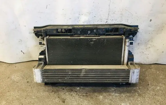 Peugeot 308 Radiator set 