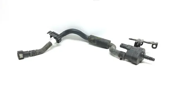 Audi TT TTS RS Mk3 8S Vacuum line/pipe/hose 5Q0133366H