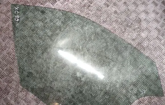 Volvo XC60 Front door window glass four-door 43R001106 E000186