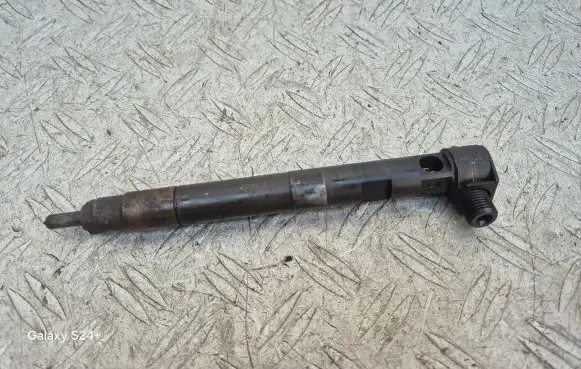 Opel Antara Fuel injector 28264951 25183186