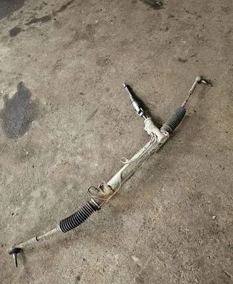 Chrysler Voyager Steering rack B1082021