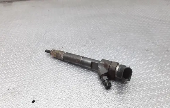 Mercedes-Benz B W245 Fuel injector 0445110167 A6400700787