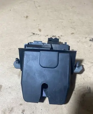 Ford Focus Tailgate lock latch 8M51R442A66DC