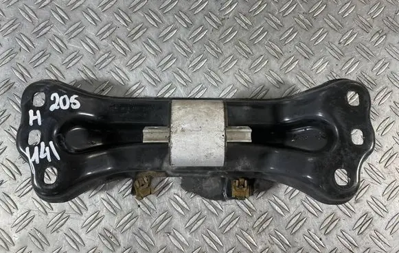 Mercedes-Benz C W205 Gearbox mounting bracket A2052401202