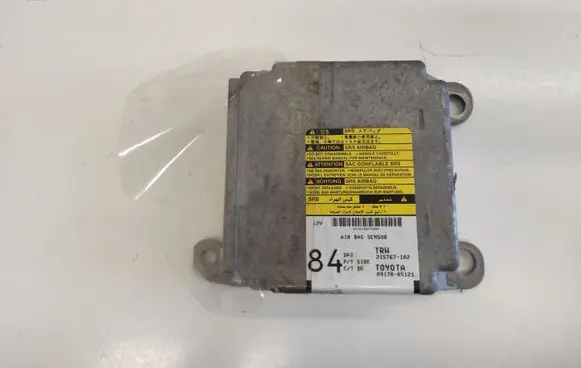 Toyota Avensis T250 Airbag control unit/module 8917005121 215767102