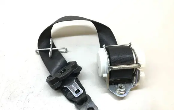 Jaguar XF Front seatbelt 33035173 K4875