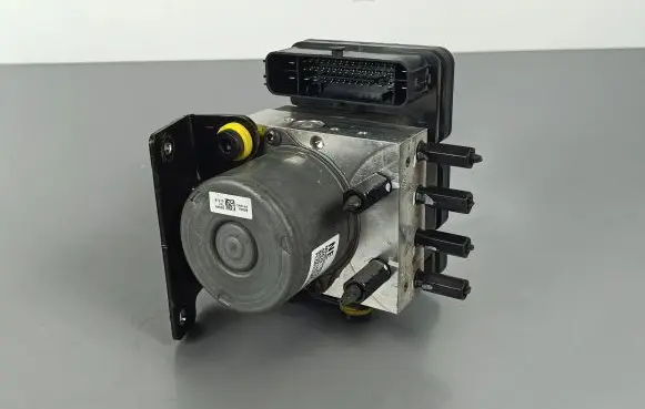 SsangYong Rexton ABS Pump 4892036300