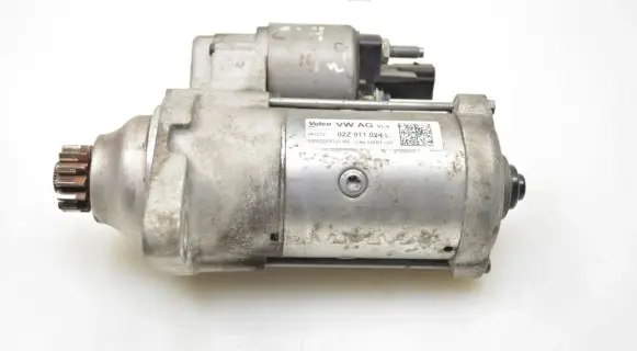 Volkswagen Golf VII Starter motor 02Z911024L