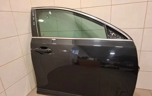 KIA Xceed Front door