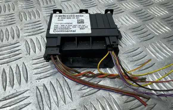 Mercedes-Benz Sprinter W906 Fuel injection pump control unit/module A0009003101 A2C53406807 A0009014000