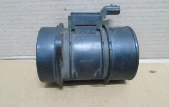 Renault Megane III Mass air flow meter 8200702517