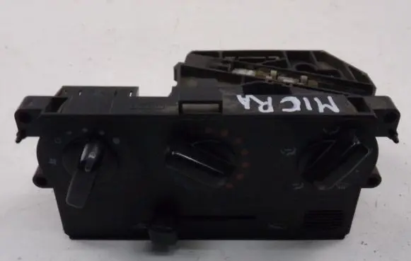 Nissan Micra Air conditioning/heating control unit 7040030720