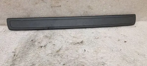 Toyota Verso Front sill trim cover 679110F010