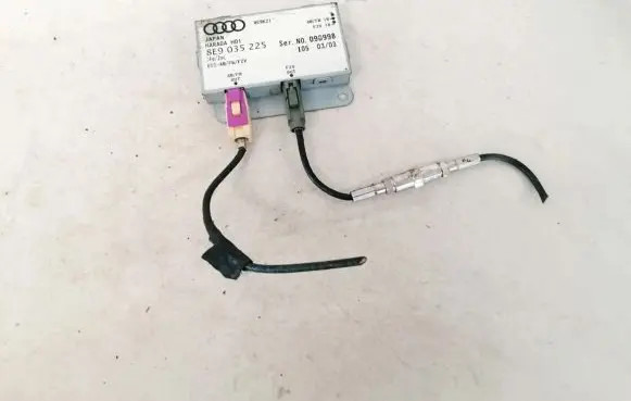 Audi A4 S4 B6 8E 8H Antenna control unit 8e9035225