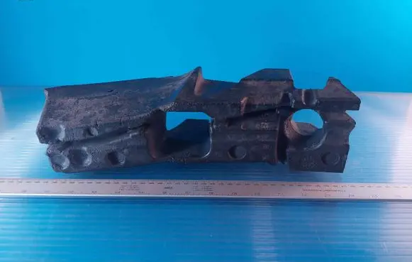 Mercedes-Benz CLS C219 Front bumper foam support bar A2198550437 3162004