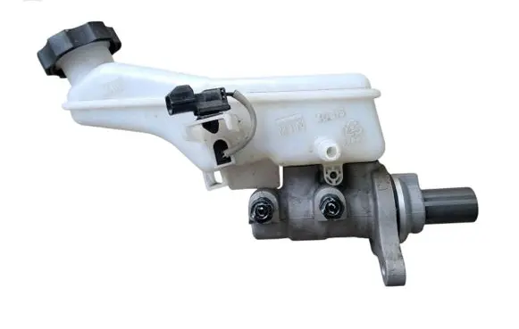 Hyundai Tucson TL Brake fluid reservoir 