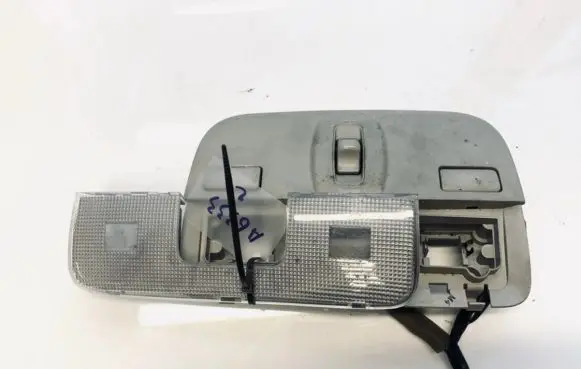 Subaru Legacy Front seat light vc12008 vc12-008