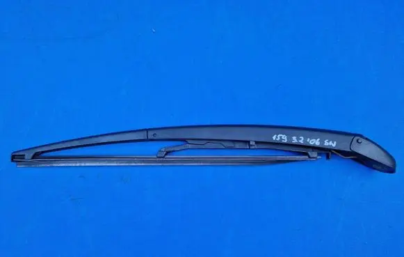 Alfa Romeo 159 Rear wiper blade arm