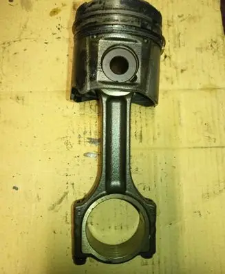 Renault Master II Piston with connecting rod g9t