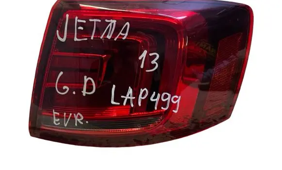 Volkswagen Jetta VI Rear/tail lights 5C6945208A 00142572