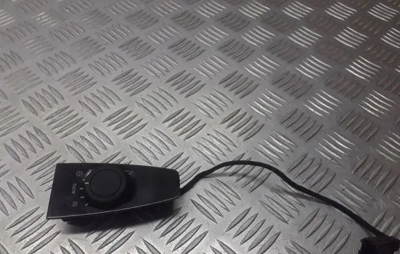 Citroen C4 Grand Picasso Interior fan control switch 9659796977