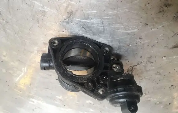 Renault Scenic II - Grand scenic II Throttle body valve 1123283