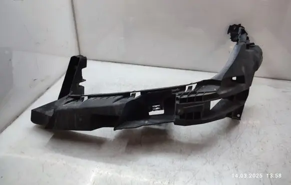 Mercedes-Benz GL X166 Headlight/headlamp mounting bracket A1666200591