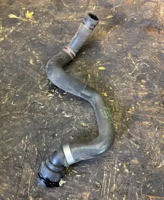 BMW 5 F10 F11 Engine coolant pipe/hose 15476810 9170347