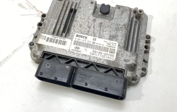 Hyundai i30 Engine control unit/module ECU 39105-2A765