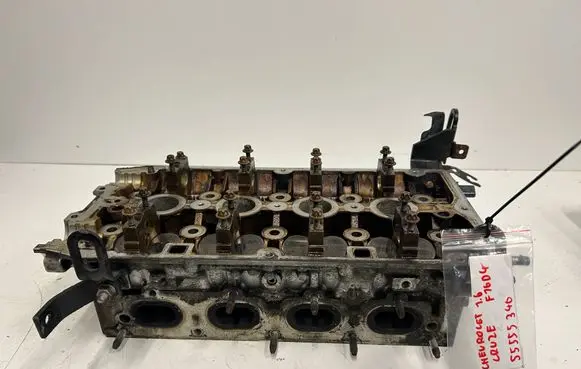 Chevrolet Cruze Engine head 55559340