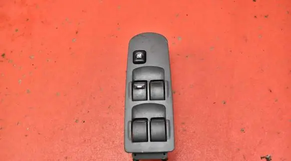Mitsubishi Colt Electric window control switch MR587475