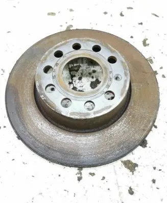Volkswagen Touran II Rear brake disc