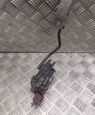 Nissan Primera Accelerator throttle pedal 18002AU410