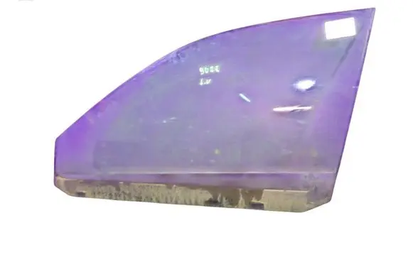 Audi A4 S4 B5 8D Front door window glass four-door 