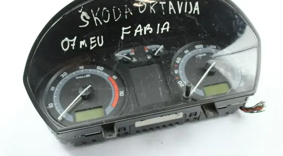 Skoda Fabia Mk1 (6Y) Speedometer (instrument cluster) 6Y0920883M 110080253