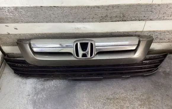 Honda CR-V Front grill 71128SWWG0