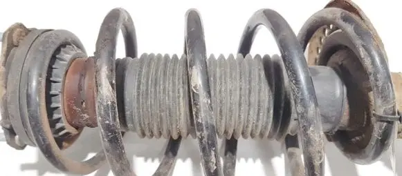 Ford Mondeo Mk III Front coil spring