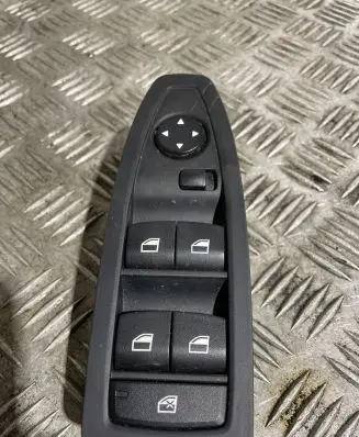 BMW 1 F20 F21 Electric window control switch 9208109