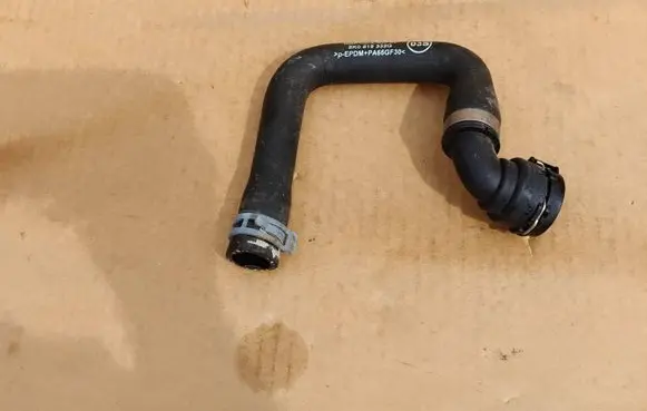 Audi A5 8T 8F Engine coolant pipe/hose 8K0819332G