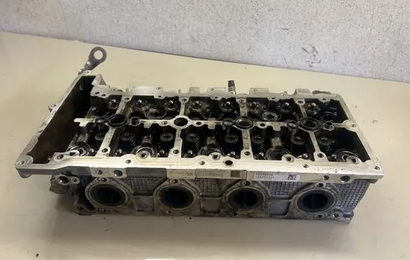 BMW 1 F20 F21 Engine head 85137090400 155734101 32230751