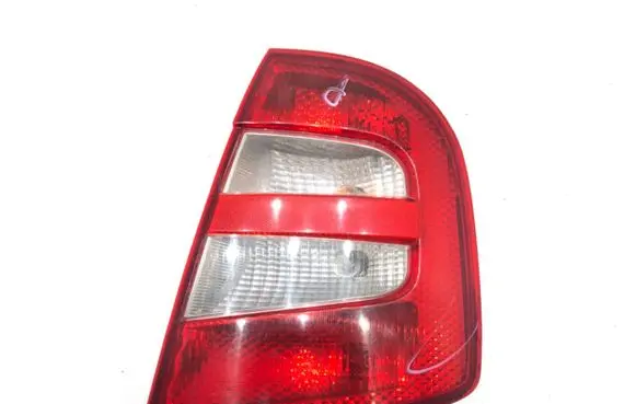 Skoda Fabia Mk1 (6Y) Rear/tail lights 6Y6945096B