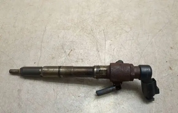 Volkswagen Caddy Fuel injector 03l130277b