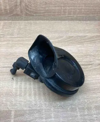 Volkswagen Touareg I Horn signal 7L0351223