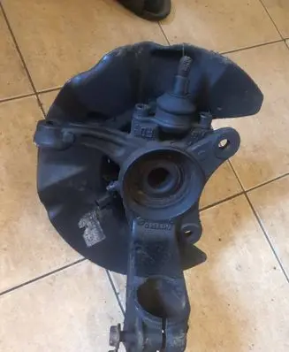 Volkswagen Transporter - Caravelle T5 Front wheel hub spindle knuckle 7h0258d