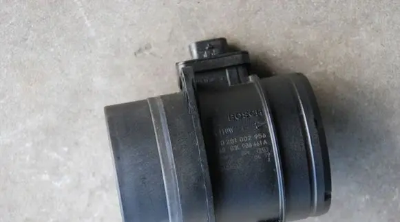 Audi A4 S4 B8 8K Mass air flow meter 0281002956
