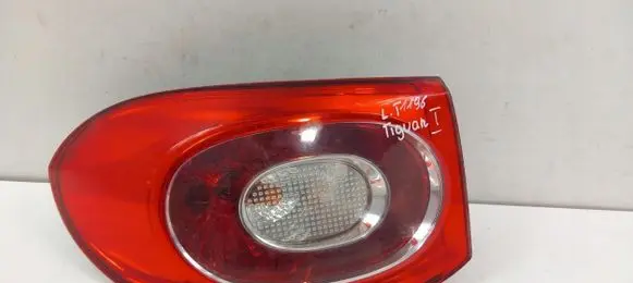 Volkswagen Tiguan Rear/tail lights