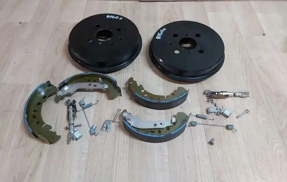 Toyota Aygo X Drum brake (rear) 